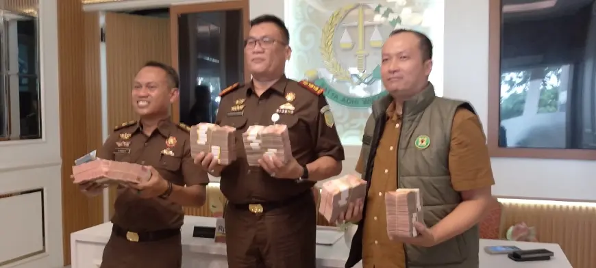 Kejari Pasuruan Selamatkan Rp606 Juta Uang Negara dari Terdakwa Korupsi Dana Pendidikan