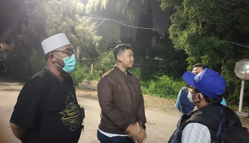 Mata Perih dan Sesak Napas, Warga Gresik Keluhkan Bau Amonia Pabrik