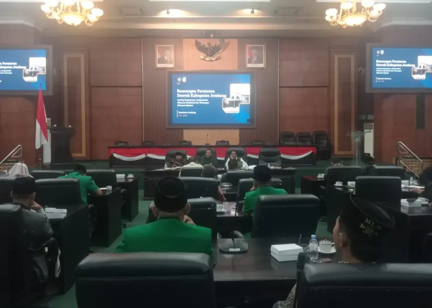 DPRD Jombang Godok Raperda Minuman Beralkohol