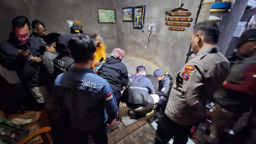 Nekat Lewat Jalur Terlarang Semeru, Pendaki Dievakuasi dari Jurang Sedalam 800 Meter