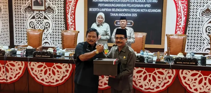 WTP 9 Kali Berturut-turut, Bupati Marhaen Serahkan Raperda Pertanggungjawaban APBD 2025 ke DPRD Nganjuk