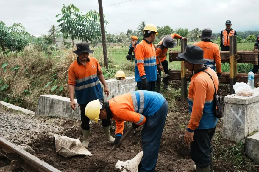 Jelang Libur Sekolah, KAI Daop 9 Jember Tutup 11 Perlintasan Liar Termasuk Di Probolinggo untuk Tekan Risiko Kecelakaan