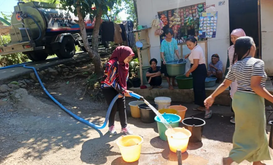 Kekeringan Mulai Mengancam, Ratusan KK di Desa Purnama Bondowoso Bergantung Pasokan Air Bersih BPBD