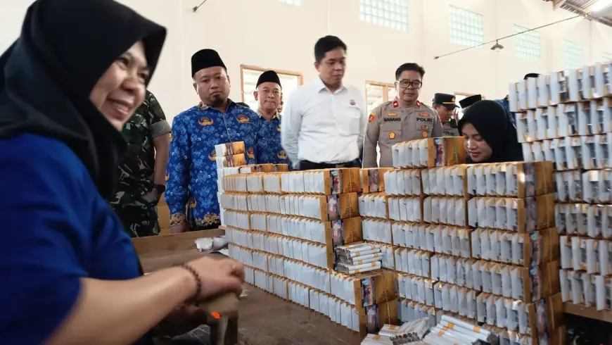 7.179 Buruh Rokok Bondowoso Terima BLT Cukai, Disalurkan Tanpa Potongan