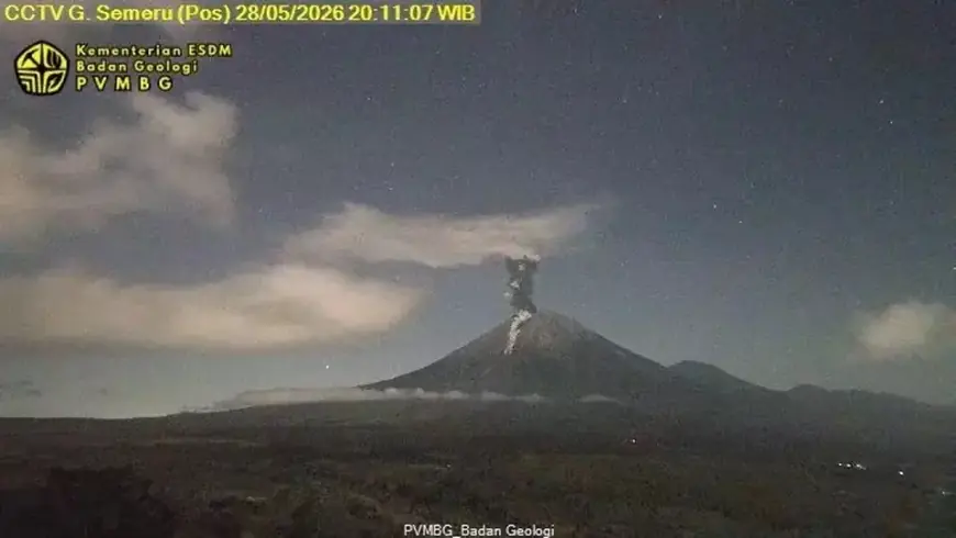 Gunung Semeru Erupsi Lagi, Awan Panas Meluncur 4,5 Km ke Besuk Kobokan