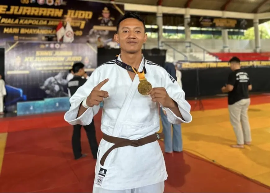 Anggota Satlantas Polres Lamongan Raih Emas Judo Piala Kapolda Jatim 2026