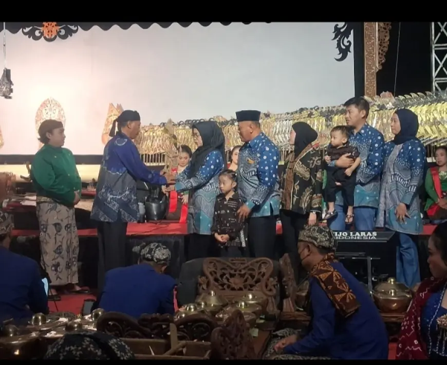 Lakon Parikesit dalam Pagelaran Wayang Kulit, Begini Pesan Mendalam Dalang Ki Anom Dwijokangko