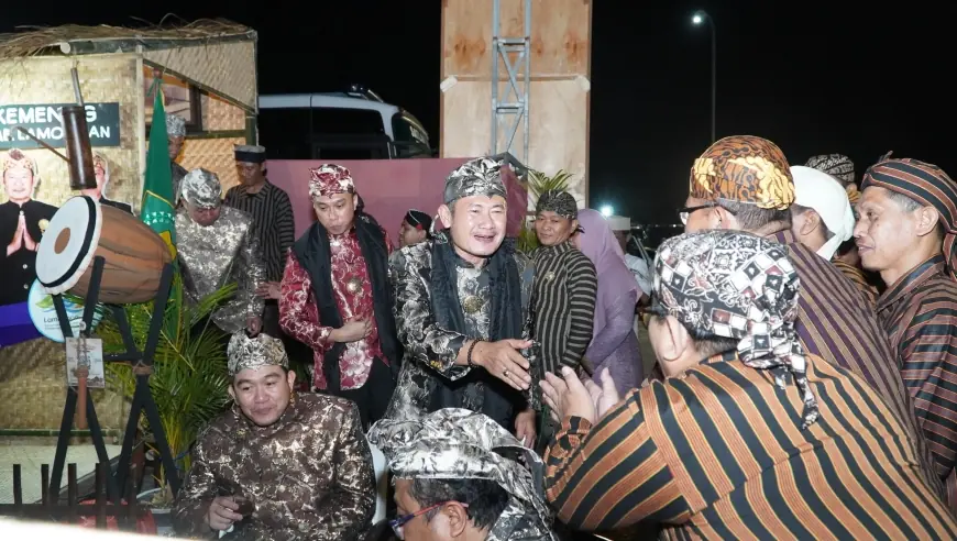Rayakan HJL ke-457, Bupati Yuhronur Resmi Buka Lamongan Tempo Doeloe 2026