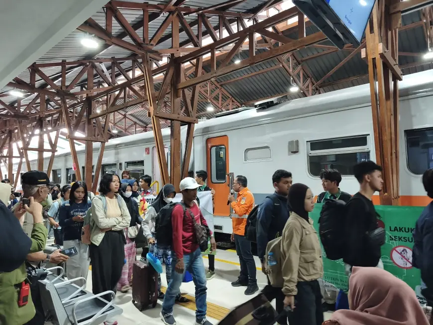 Libur Sekolah Dongkrak Peningkatan Penumpang di Stasiun Blitar, Tembus 500 Orang Per Hari
