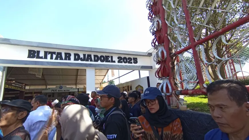 Bazar Blitar Djadoel 2026 Ubah Aloon-Aloon Jadi Lorong Waktu Empat Zaman