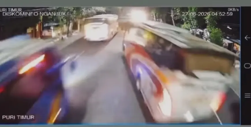 Viral! Aksi Gila Sopir Bus Jadikan Jalan Raya di Nganjuk Jadi Sirkuit Balap