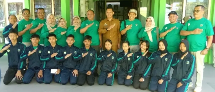 Kadisdik Nganjuk Lepas Kontingen O2SN Tingkat Provinsi, Titip Pesan Jaga Fisik di "Kota Angin"