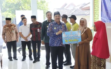 Bupati Jombang Salurkan BLT DBHCHT 2026 Bagi 11.720 Buruh Tani hingga Buruh Pabrik Rokok