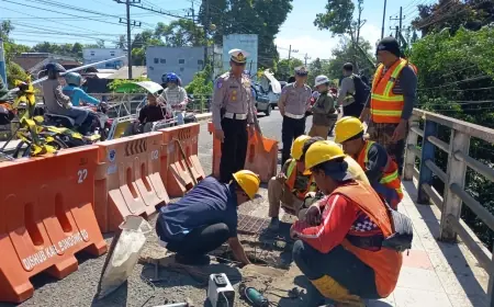 Satlantas Polres Bondowoso Perketat Pengawasan Jembatan Koncer, Truk Bermuatan Dilarang Melintas