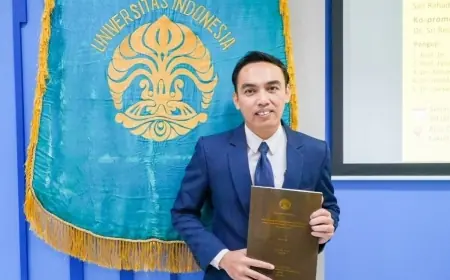 Dosen UIN Malang Raih Doktor UI, Ungkap Resiliensi Keluarga di Era Digital