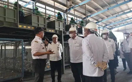 Ekonomi Sirkular dan Green Job, Jadi Ulasan Menteri Lingkungan Hidup saat Tinjau TPA Banjardowo Jombang