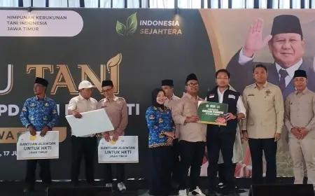 Lantik Pengurus HKTI Jatim di Malang, Wamentan Janjikan Kebijakan yang Memihak Petani