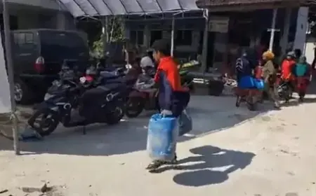 Kekeringan, Warga Batangan Bangkalan Terpaksa Beli Air Eceran