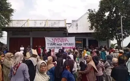 Protes Peluru Nyasar Diduga dari Latihan Militer, Warga Pasuruan Blokade Jalur Pantura