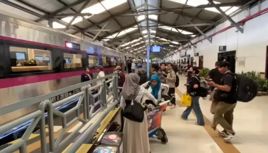 Penumpang Stasiun Pasar Turi 14.316 Orang Sehari, Puncak Arus Balik Liburan  Diperkirakan 10-12 Juli