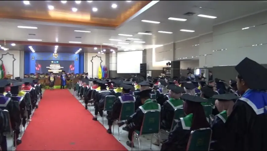 Kantongi Akreditasi Unggul, UIN KHAS Jember Wisuda 229 Mahasiswa