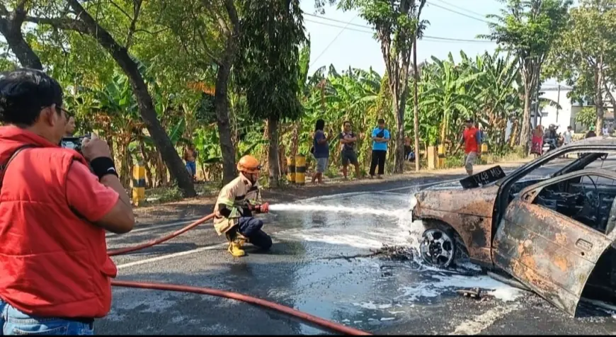 Jerit Pilu Anak Kecil Korban Ledakan Mobil di Sukomoro Nganjuk