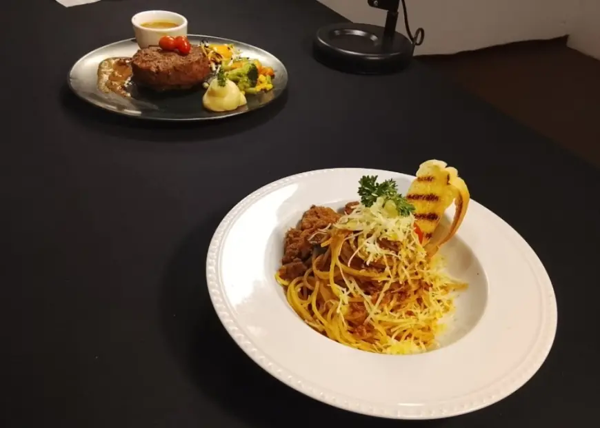 Unik! Spaghetti Rendang Jadi Menu Fusion Andalan Lotus Garden Hotel Kediri