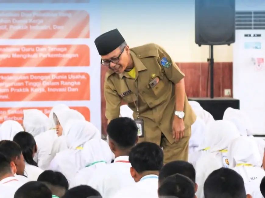 Sambut Tahun Ajaran Baru, SMKN 1 Tanjunganom Gelar MPLS Ramah Bebas Perpeloncoan