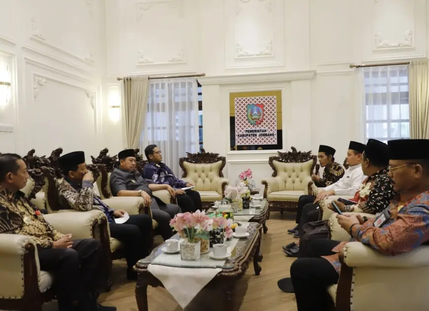 Bupati Warsubi Berikan Perhatian Penuh Gelaran Muktamar NU ke-35 di Jombang