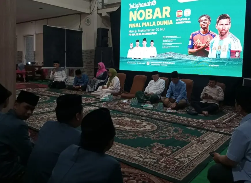 Santri Tambakberas Jombang Serap Nilai Kepemimpinan di Tengah Nobar Final Piala Dunia