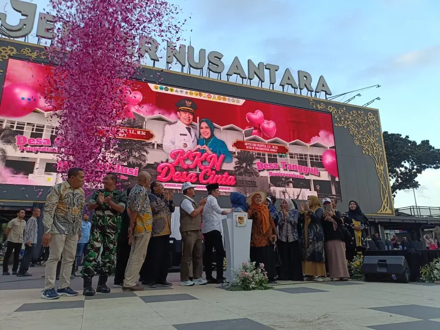 Bupati Fawait Lepas 3.000 Mahasiswa KKN Kolaboratif