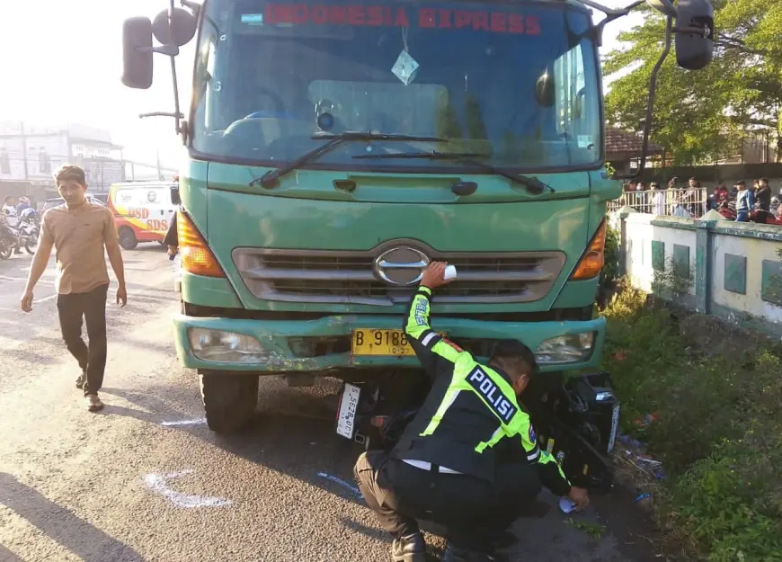 Kecelakaan Maut Depan PT Pei Hai Jombang, Dua Karyawan Pabrik Meregang Nyawa