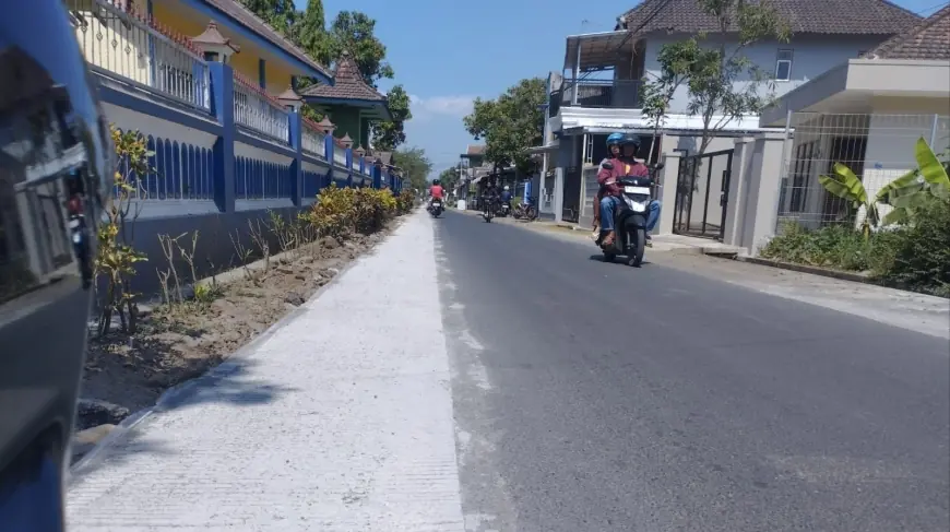 Jalan Sutojayan Hingga Wonokerso Rusak di Sejumlah Titik, Pemkab Malang Mulai Lakukan Rehabilitasi
